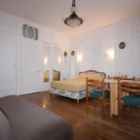 Apartment T1 Avec Ascenseur Au Centre De Mont-dore Pour 4 Personnes, Non Accessible Pmr - Fr-1-608-60